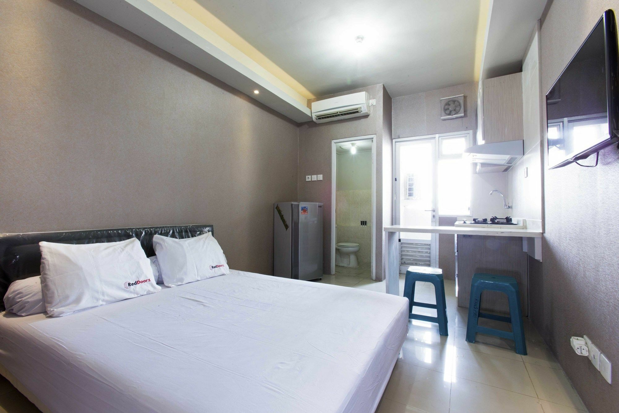 Reddoorz Apartment @ Pegangsaan Kelapa Gading 3 Dżakarta Zewnętrze zdjęcie