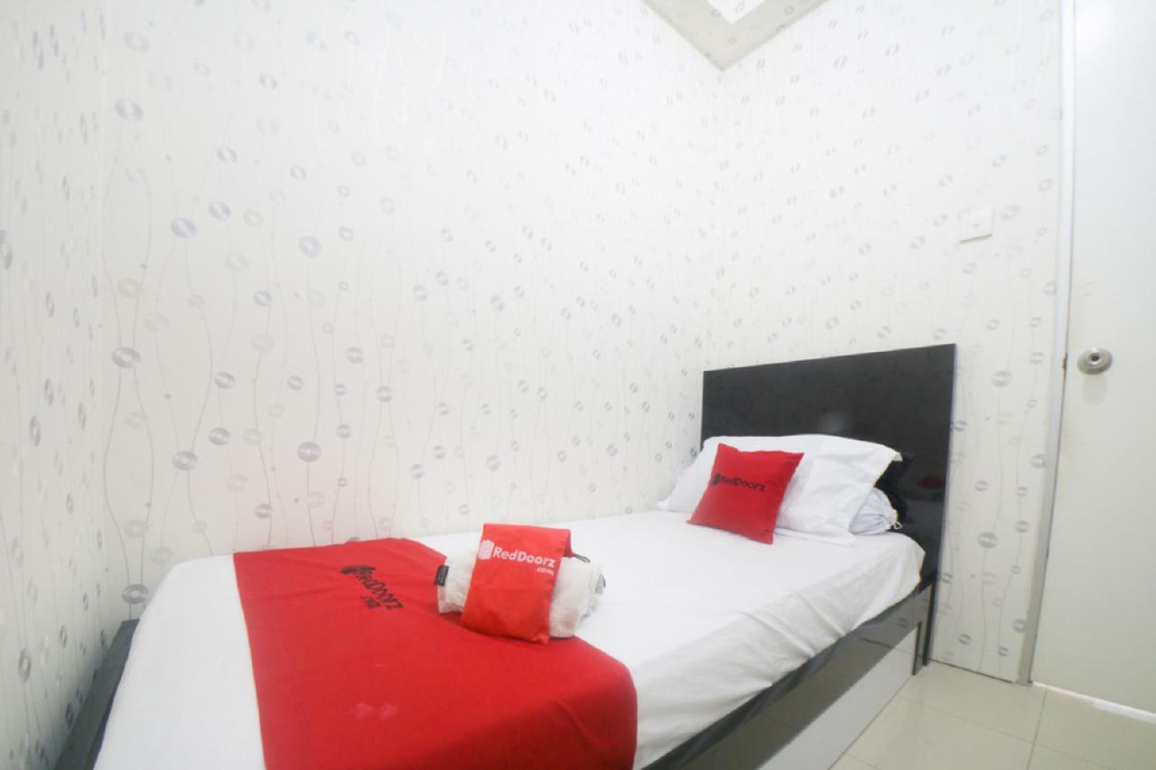 Reddoorz Apartment @ Pegangsaan Kelapa Gading 3 Dżakarta Zewnętrze zdjęcie